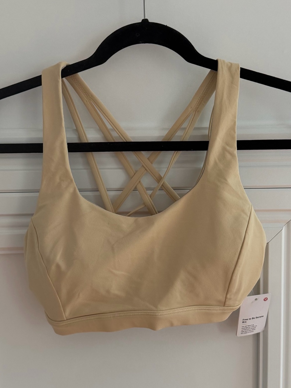 NWT Lululemon Free to Be Serene Bra Prosecco Size 6 C/D Cup
